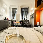 דירה Walk 50m To Market Square & Rynek! Stylish 1br, Kitchen *
