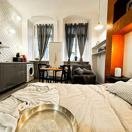 Apartment Walk 50m To Market Square & Rynek! Stylish 1br, Kitchen *