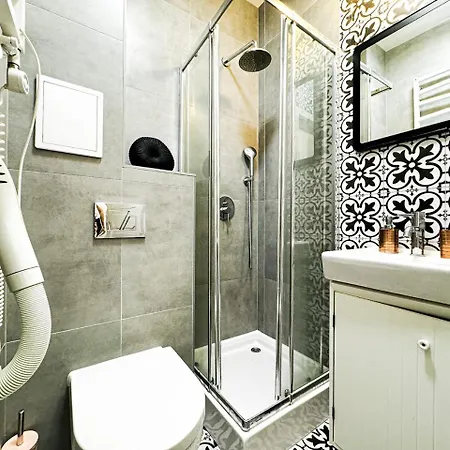 Apartment Walk 50m To Market Square & Rynek! Stylish 1br, Kitchen *